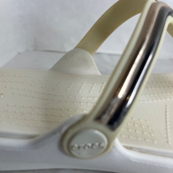 Crocs Sanrah Duel Comfort Thong White/Ivory Gold/Silver 205470 Women's Sz 7 - Picture 5 of 10